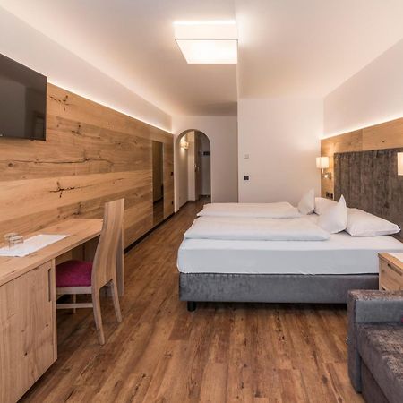 Hotel Interski Santa Cristina Val Gardena Esterno foto