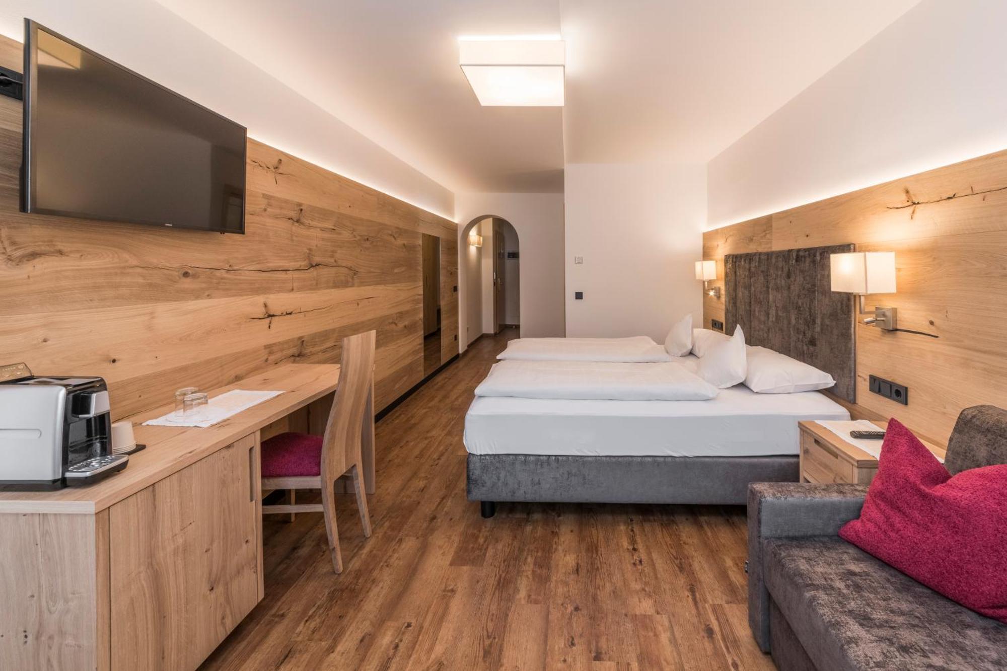 Hotel Interski Santa Cristina Val Gardena Esterno foto