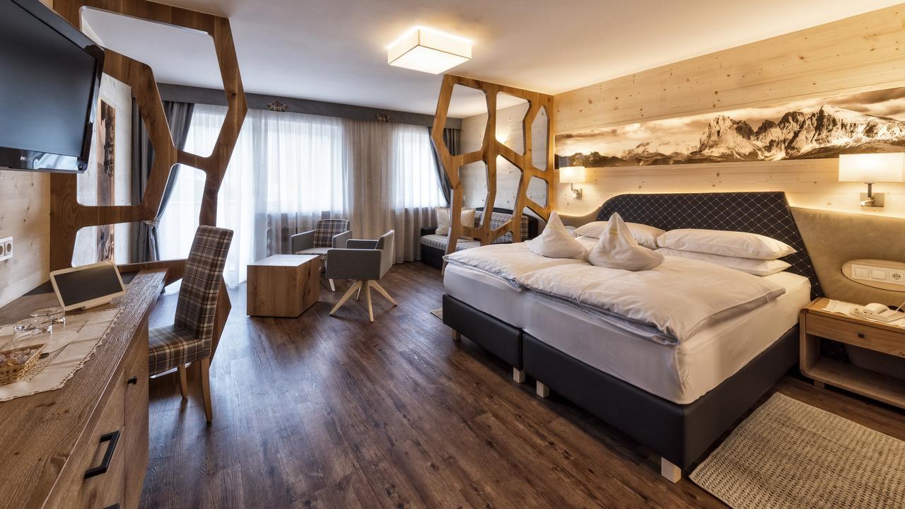 Hotel Interski Santa Cristina Val Gardena Esterno foto