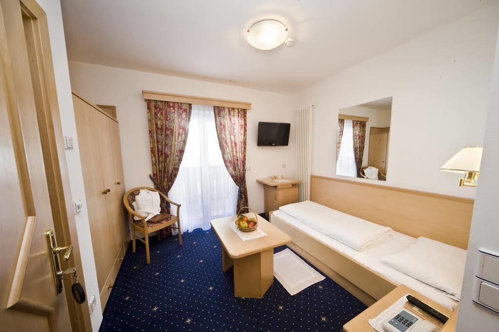 Hotel Interski Santa Cristina Val Gardena Esterno foto
