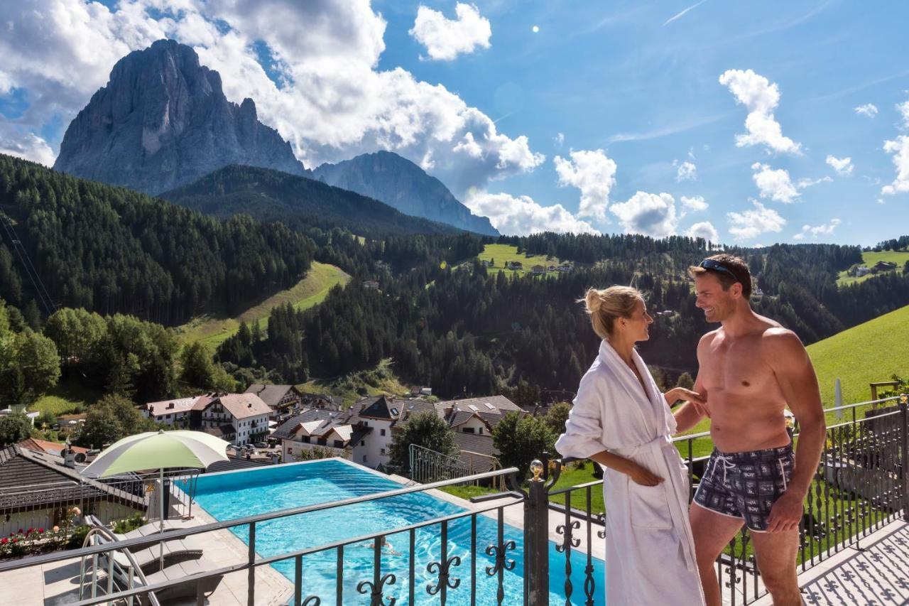 Hotel Interski Santa Cristina Val Gardena Esterno foto