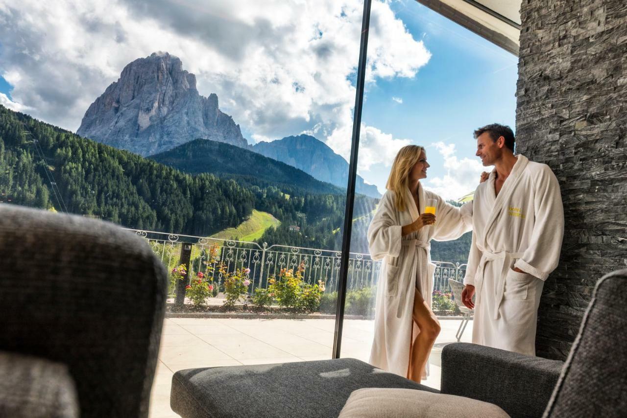Hotel Interski Santa Cristina Val Gardena Esterno foto
