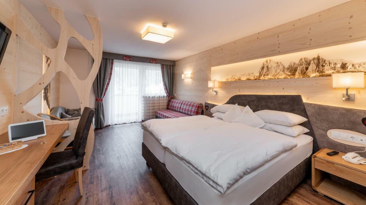 Hotel Interski Santa Cristina Val Gardena Esterno foto